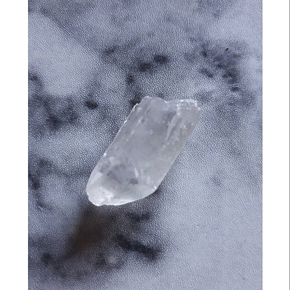 💎Classic clear quartz 💎 - Picture 1 of 2